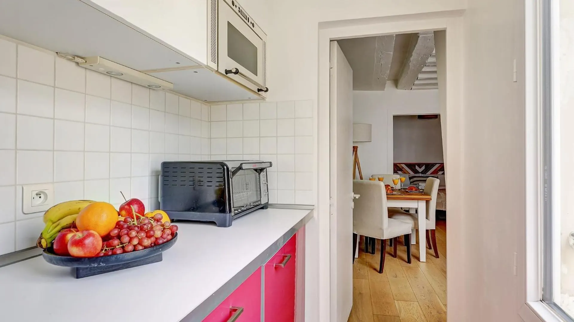 Apartment Pompidou & Central Paris - 1Br - Cityapartmentstay France